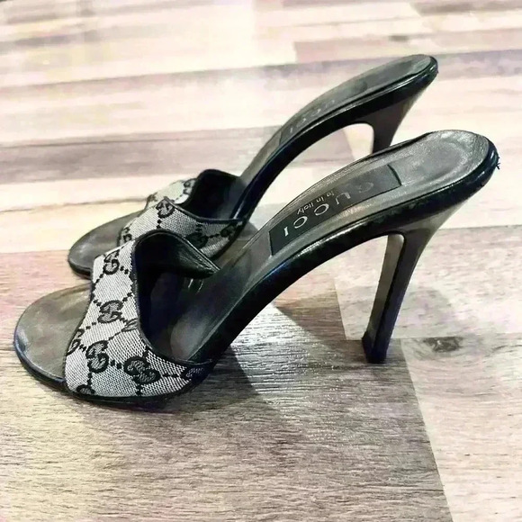 100% Authentic GUCCI Mules Sandals - Picture 1 of 6